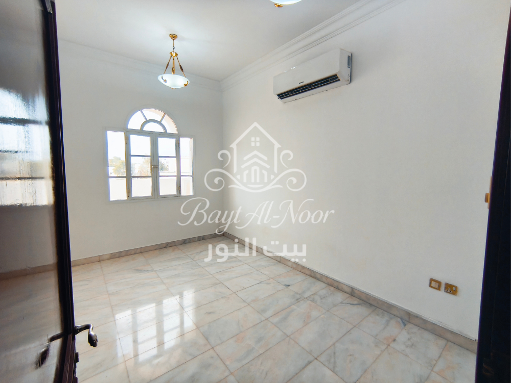 For Rent: Spacious 5-Bedroom Penthouse – Mina Al Fahal | REF WT2121