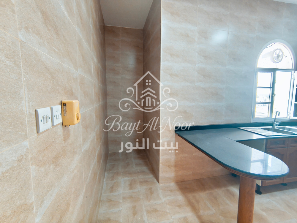 For Rent: Spacious 5-Bedroom Penthouse – Mina Al Fahal | REF WT2121