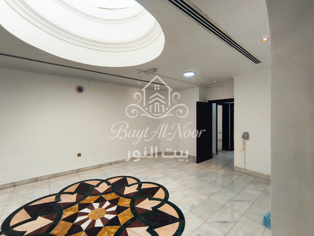 For Rent: Spacious 5-Bedroom Penthouse – Mina Al Fahal | REF WT2121