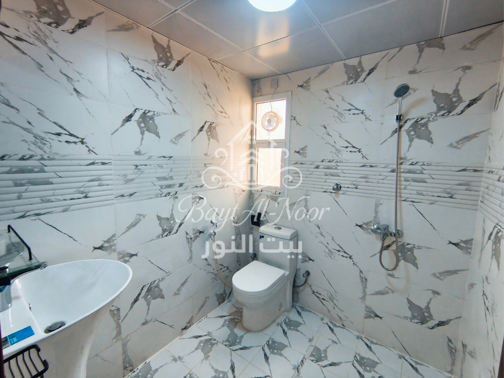 For Rent: Spacious 5-Bedroom Penthouse – Mina Al Fahal | REF WT2121