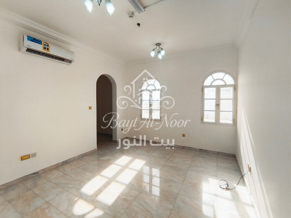 For Rent: Spacious 5-Bedroom Penthouse – Mina Al Fahal | REF WT2121