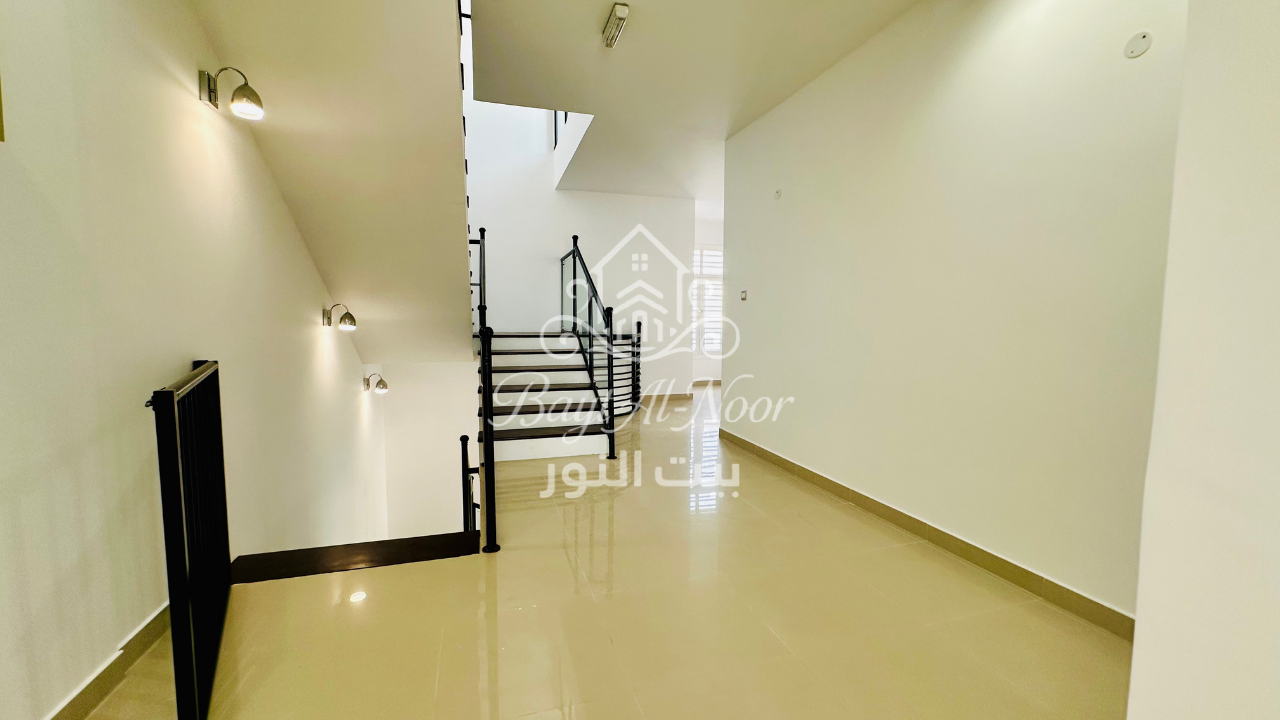 SS3005-11 For Sale: 5+1 Bedroom Twin Villa with Multiple Parking Options | REF SS3005