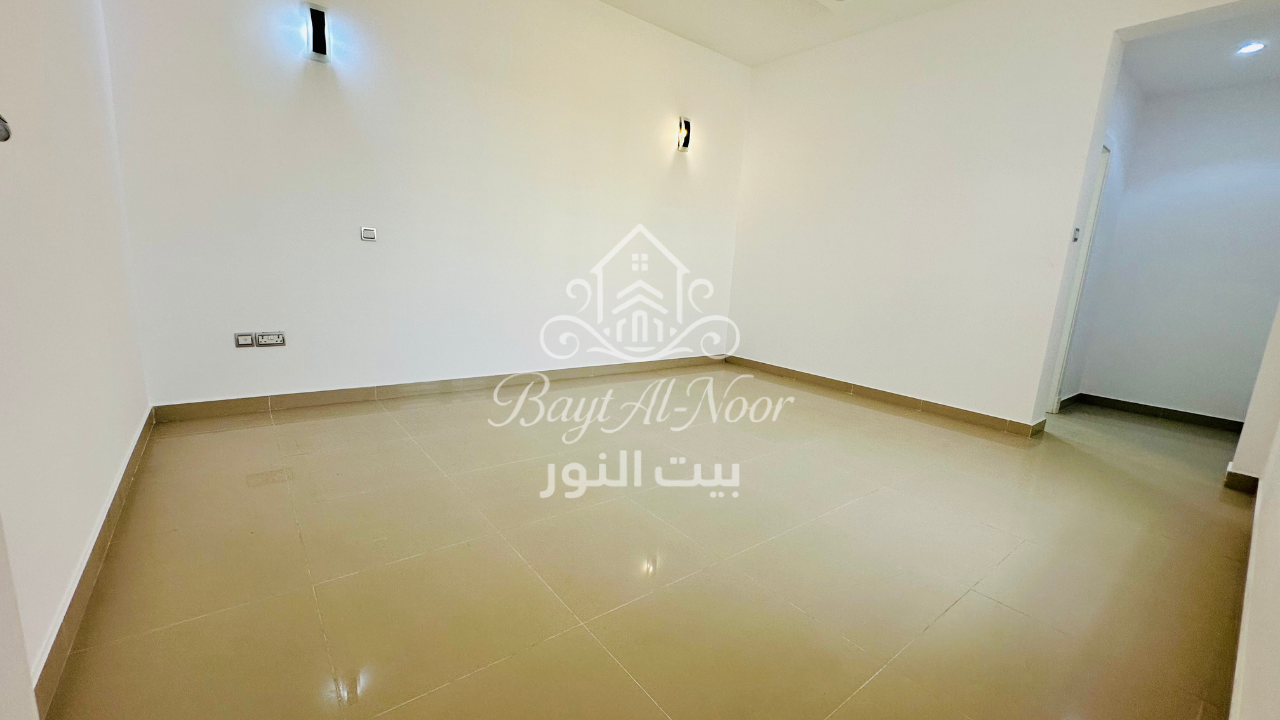 SS3005-13 For Sale: 5+1 Bedroom Twin Villa with Multiple Parking Options | REF SS3005