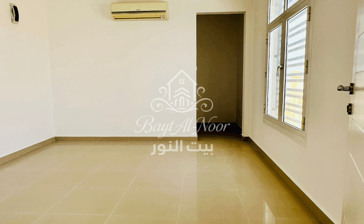 For Sale: 5+1 Bedroom Twin Villa with Multiple Parking Options | REF SS3005