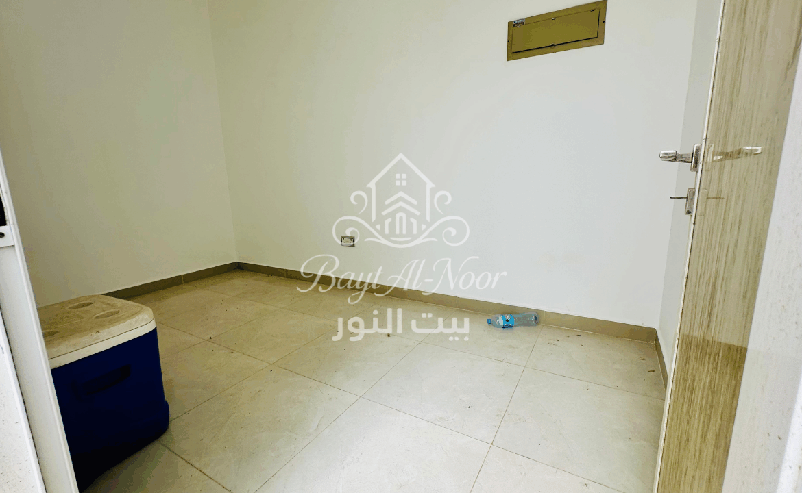 For Sale: 5+1 Bedroom Twin Villa with Multiple Parking Options | REF SS3005