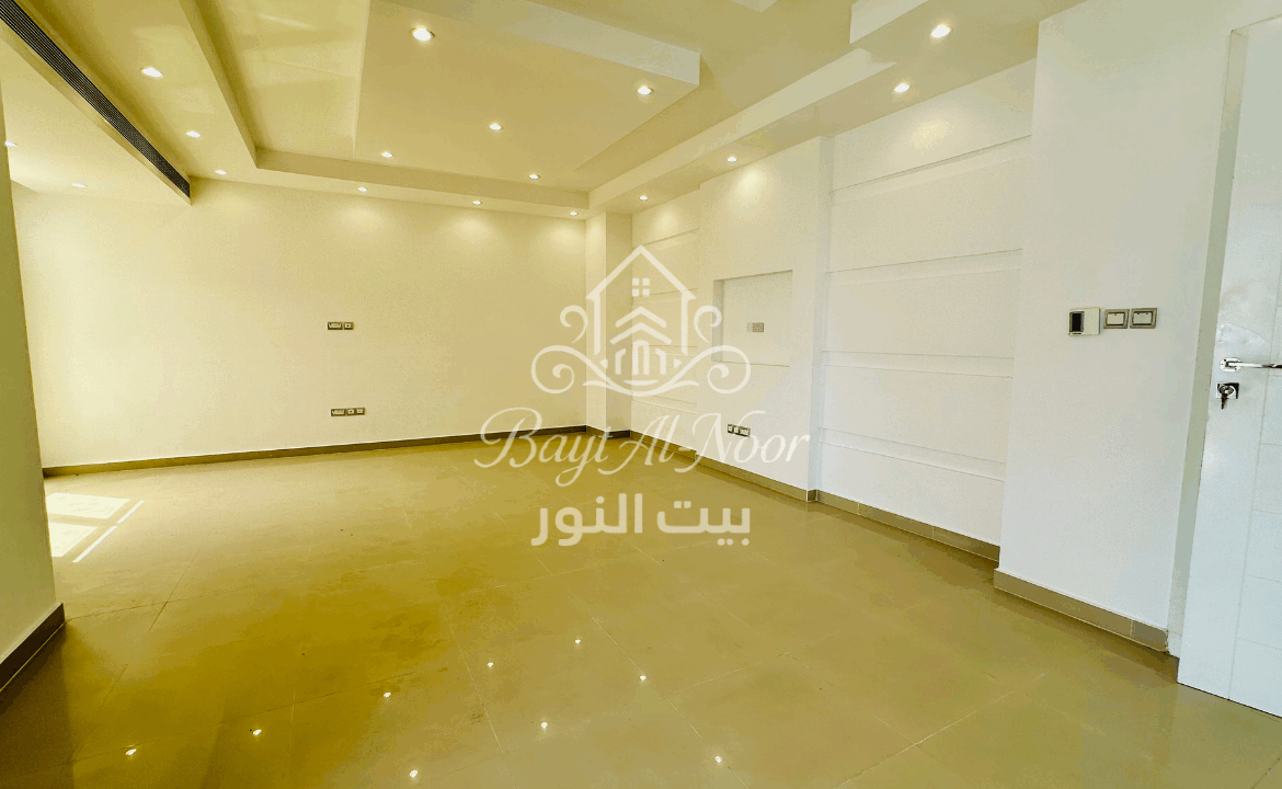 For Sale: 5+1 Bedroom Twin Villa with Multiple Parking Options | REF SS3005