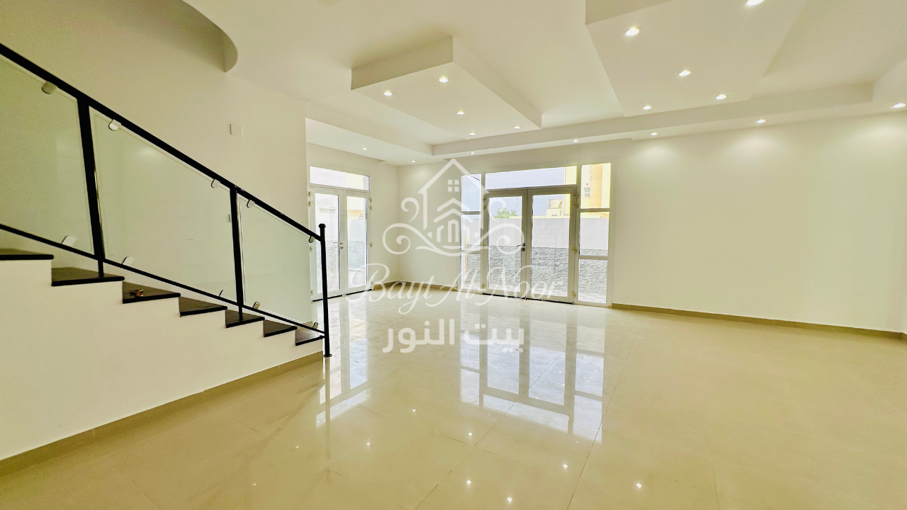 SS3005-7 For Sale: 5+1 Bedroom Twin Villa with Multiple Parking Options | REF SS3005