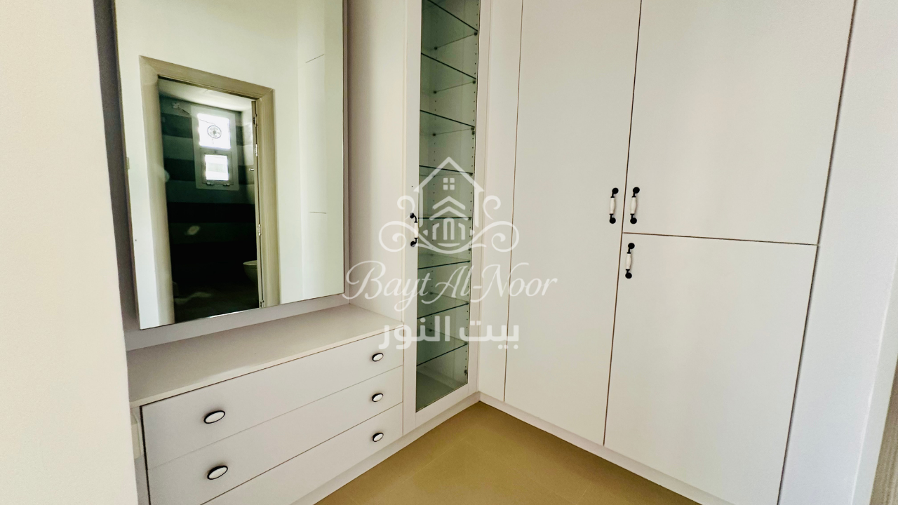 SS3005-9 For Sale: 5+1 Bedroom Twin Villa with Multiple Parking Options | REF SS3005