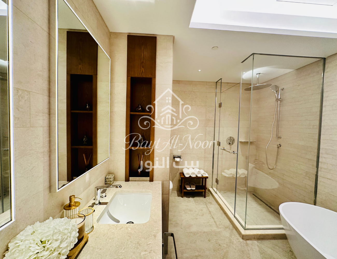 SS3007-7 For Sale: Luxury 2-Bedroom Flats with Underground Parking | REF SS3007