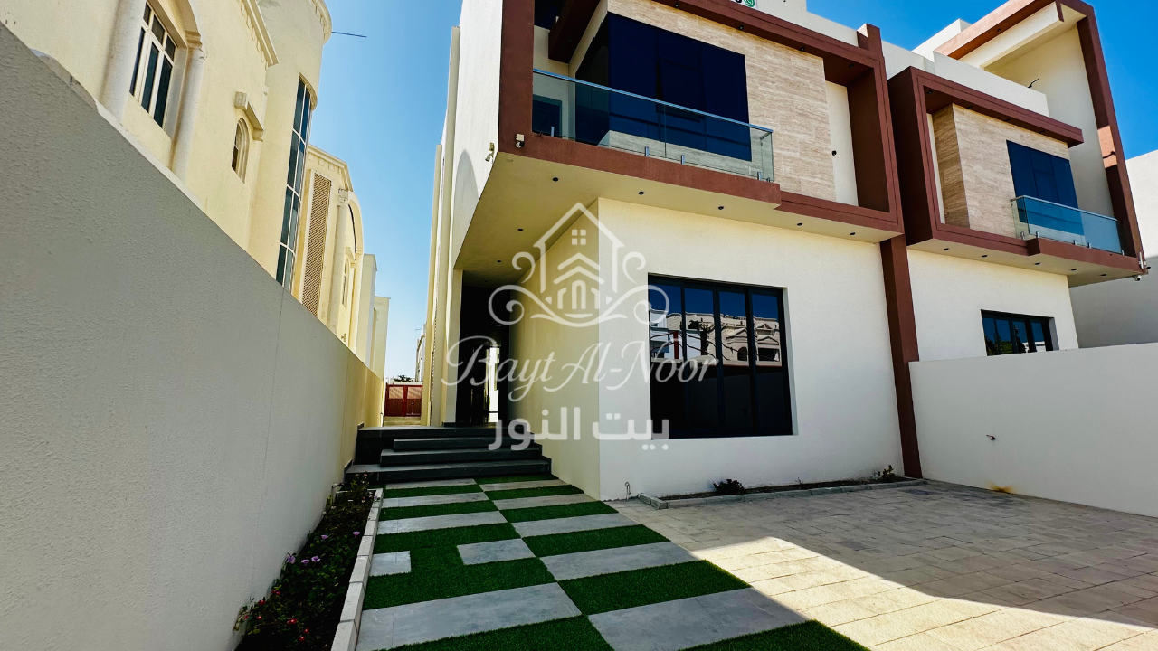 SS3008-1 For Sale: Spacious 5+1 Bedroom Villa with Private & Canopy Parking | REF SS3008