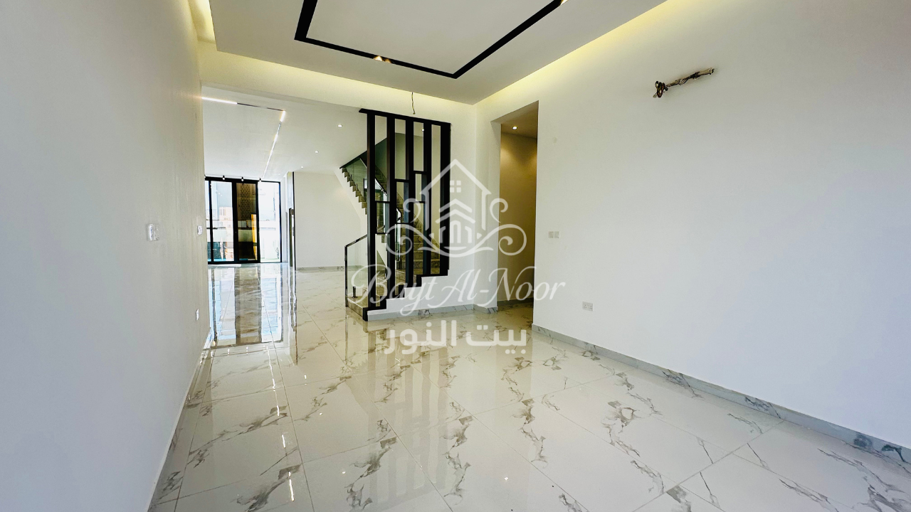 SS3008-2 For Sale: Spacious 5+1 Bedroom Villa with Private & Canopy Parking | REF SS3008