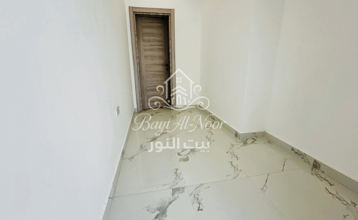 For Sale: Spacious 5+1 Bedroom Villa with Private & Canopy Parking | REF SS3008