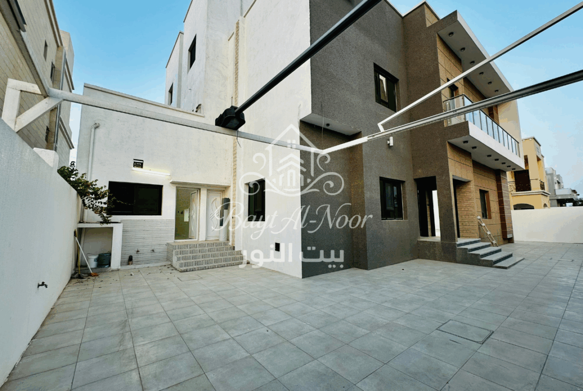 For Sale: Brand-New 6-Bedroom Twin Villas with Modern Design & Ample Parking | REF SS3017