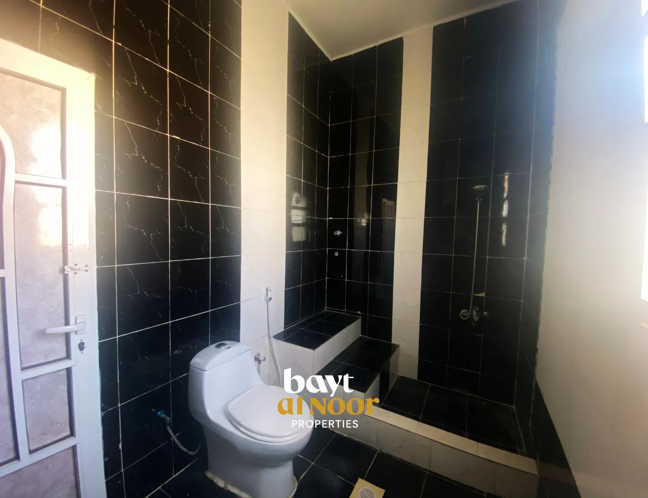 For Sale: 5 BHK Spacious Villa with 3 Residential Flats on Spacious Plot in Al Mawaleh South I REF HO3032