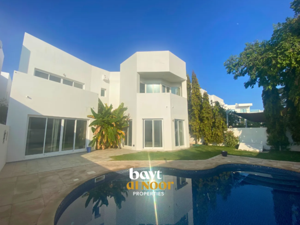 For Rent: Spacious 4+1 Bedroom Standalone Villa with Large Plot in Al Mouj | REF KT5021