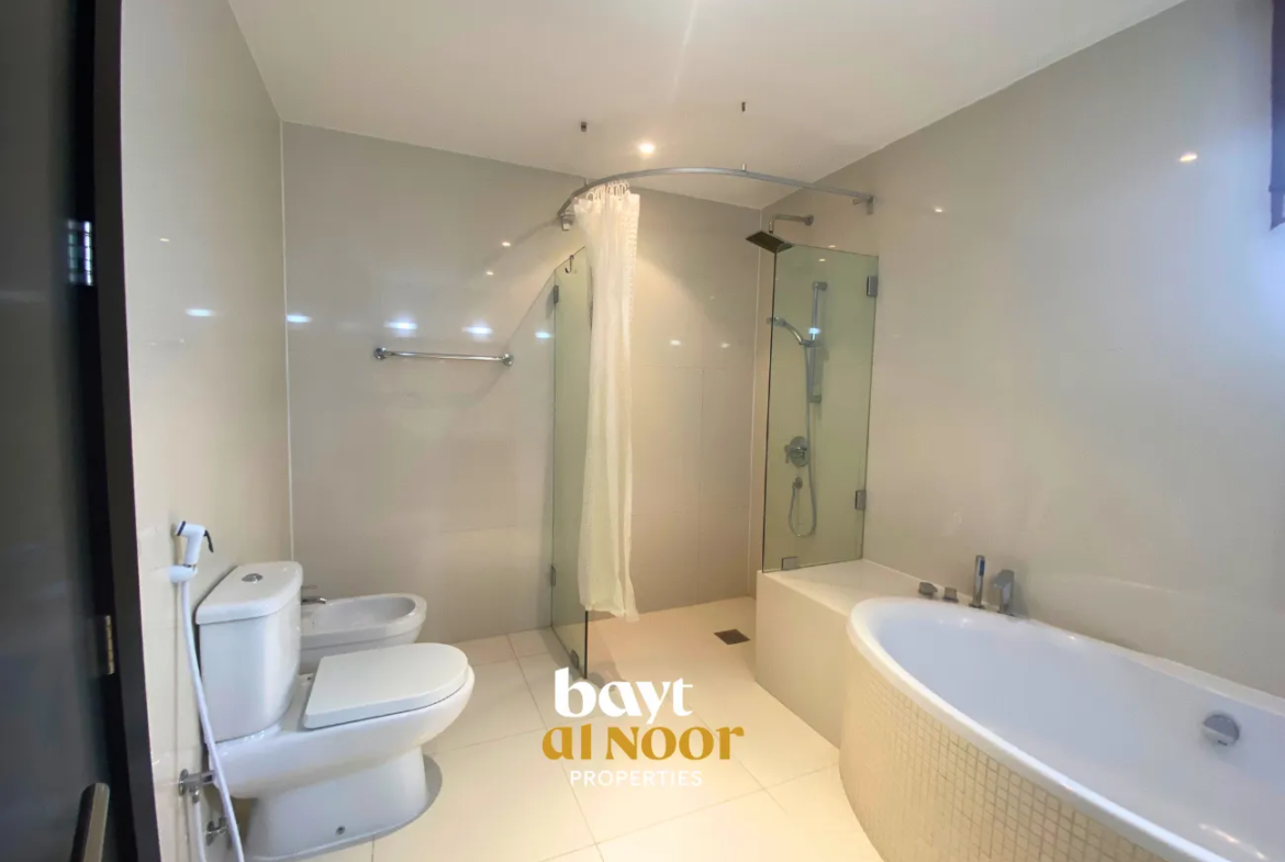 For Rent: Spacious 4+1 Bedroom Standalone Villa with Large Plot in Al Mouj | REF KT5021
