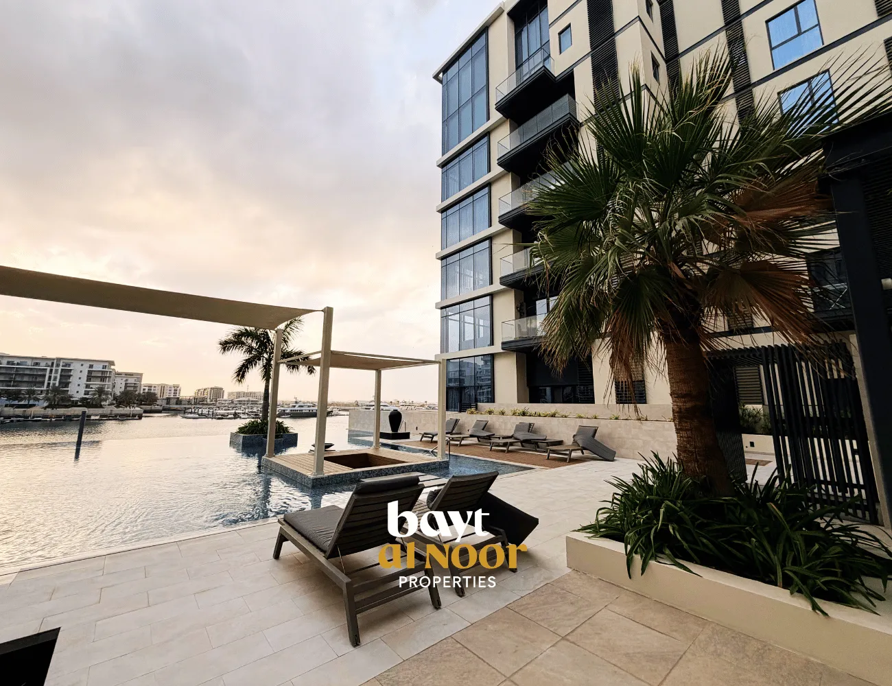 For Sale: Furnished 1-Bedroom Residential Flat with View in Al Mouj (Juman One) | REF KT5026