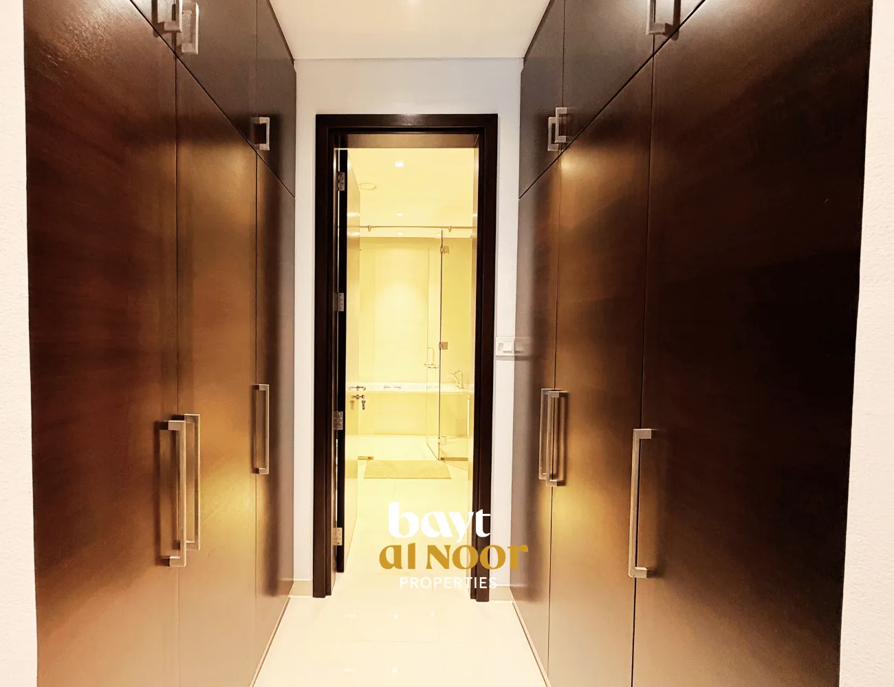For Sale: Furnished 1-Bedroom Residential Flat with View in Al Mouj (Juman One) | REF KT5026
