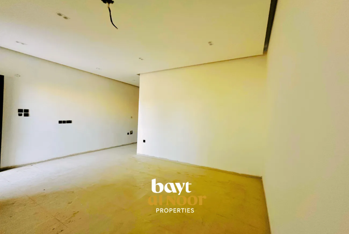 For Sale: Spacious 6-Bedroom Villa with Ample Parking in Al Seeb – Sur Al Hadid | REF SS3021