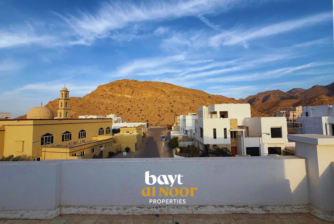 For Rent: 4-Bedroom Spacious Villa in Al Ansab – Falaj Ash Sham  | REF HO3038