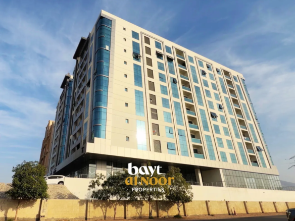 For Rent: Spacious 3-Bedroom Flat Near the Beach in Al Ghubrah North | REF HO3042