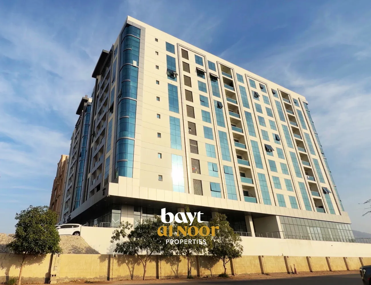 For Rent: Spacious 3-Bedroom Flat Near the Beach in Al Ghubrah North | REF HO3042