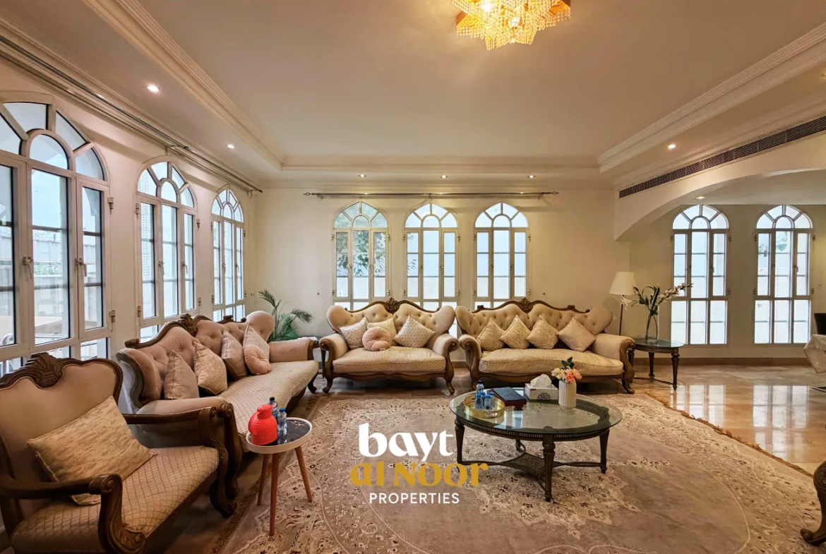 For Sale: Great Investment – 4+1 Bedroom Villa with 1st Floor Commercial Use (Beauty Salon) in Al Ghubrah South | REF HO3043