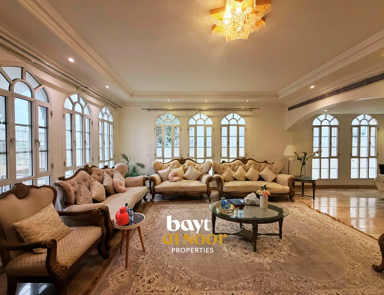For Sale: Great Investment – 4+1 Bedroom Villa with 1st Floor Commercial Use (Beauty Salon) in Al Ghubrah South | REF HO3043