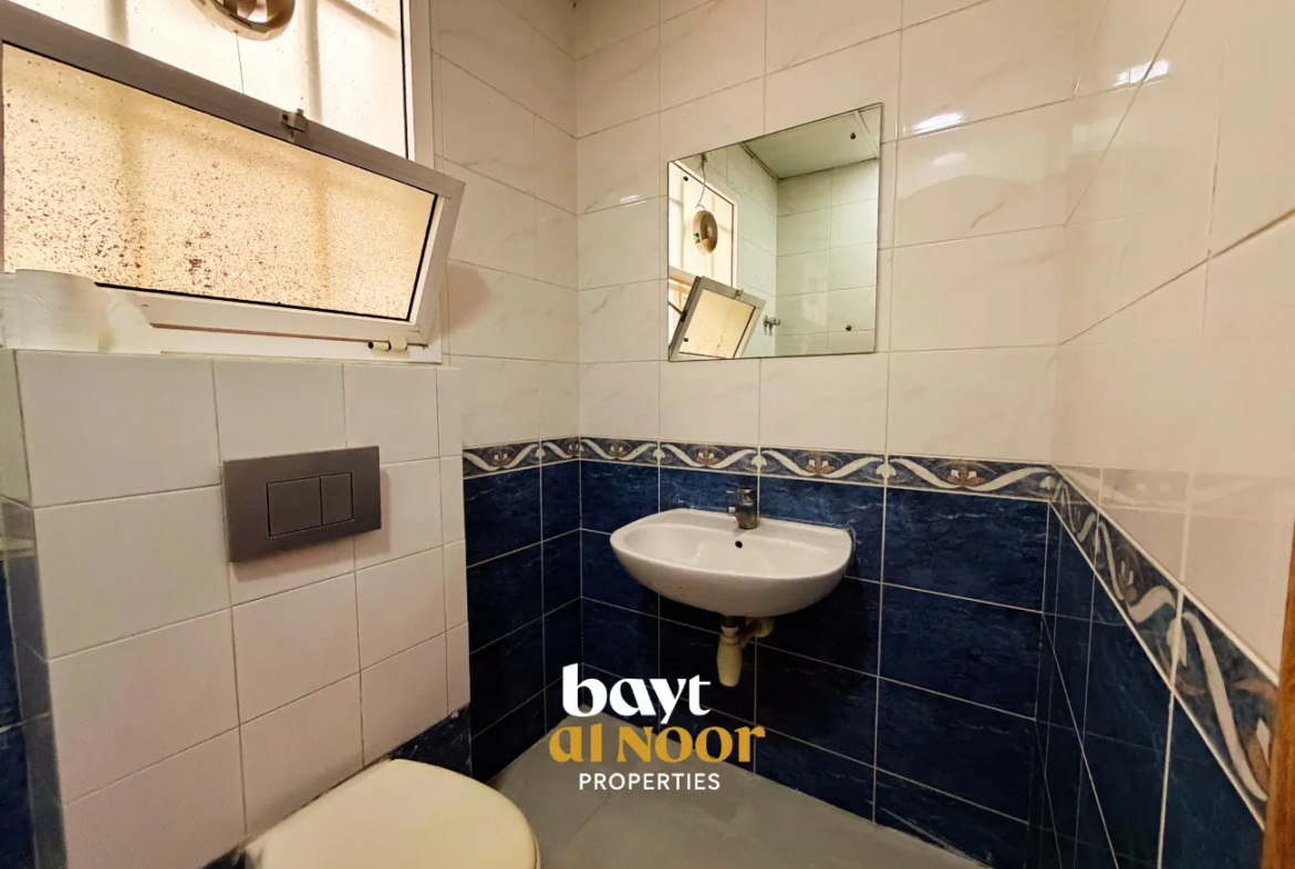 For Sale: Great Investment – 4+1 Bedroom Villa with 1st Floor Commercial Use (Beauty Salon) in Al Ghubrah South | REF HO3043