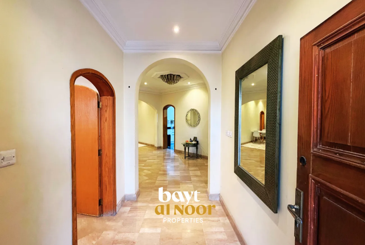 For Sale: Great Investment – 4+1 Bedroom Villa with 1st Floor Commercial Use (Beauty Salon) in Al Ghubrah South | REF HO3043