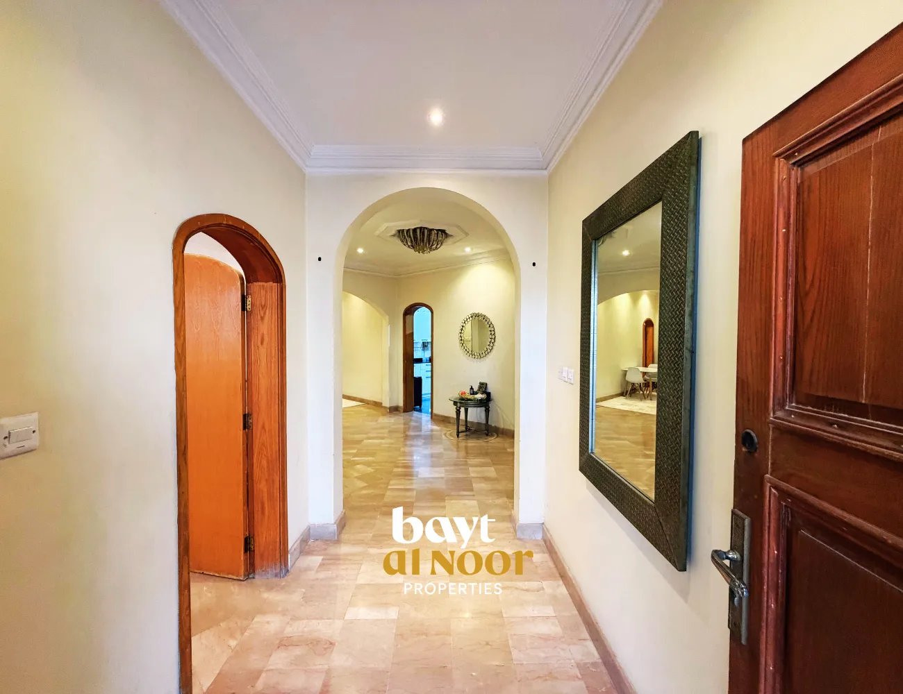 For Sale: Great Investment – 4+1 Bedroom Villa with 1st Floor Commercial Use (Beauty Salon) in Al Ghubrah South | REF HO3043