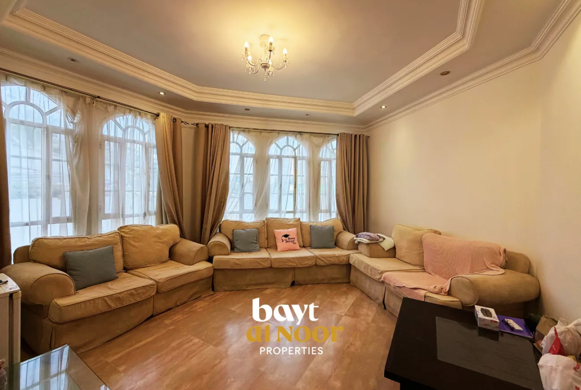 For Sale: Great Investment – 4+1 Bedroom Villa with 1st Floor Commercial Use (Beauty Salon) in Al Ghubrah South | REF HO3043