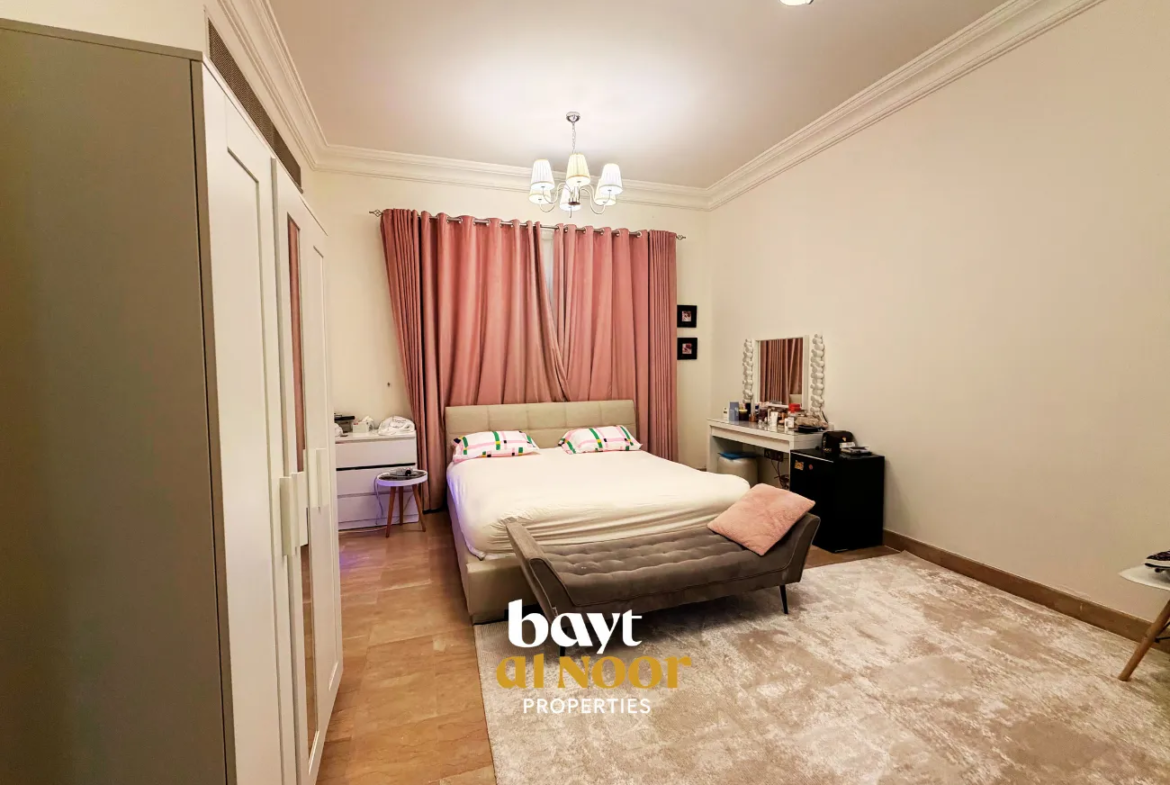 For Sale: Great Investment – 4+1 Bedroom Villa with 1st Floor Commercial Use (Beauty Salon) in Al Ghubrah South | REF HO3043