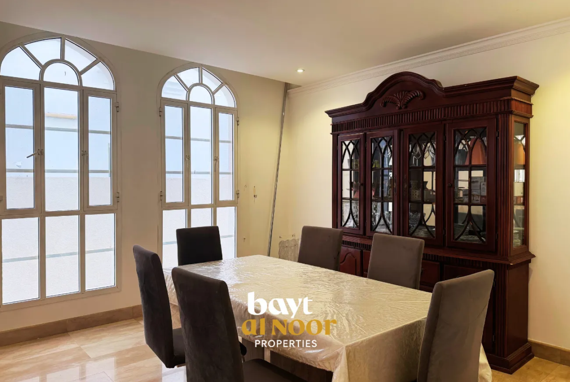 For Sale: Great Investment – 4+1 Bedroom Villa with 1st Floor Commercial Use (Beauty Salon) in Al Ghubrah South | REF HO3043
