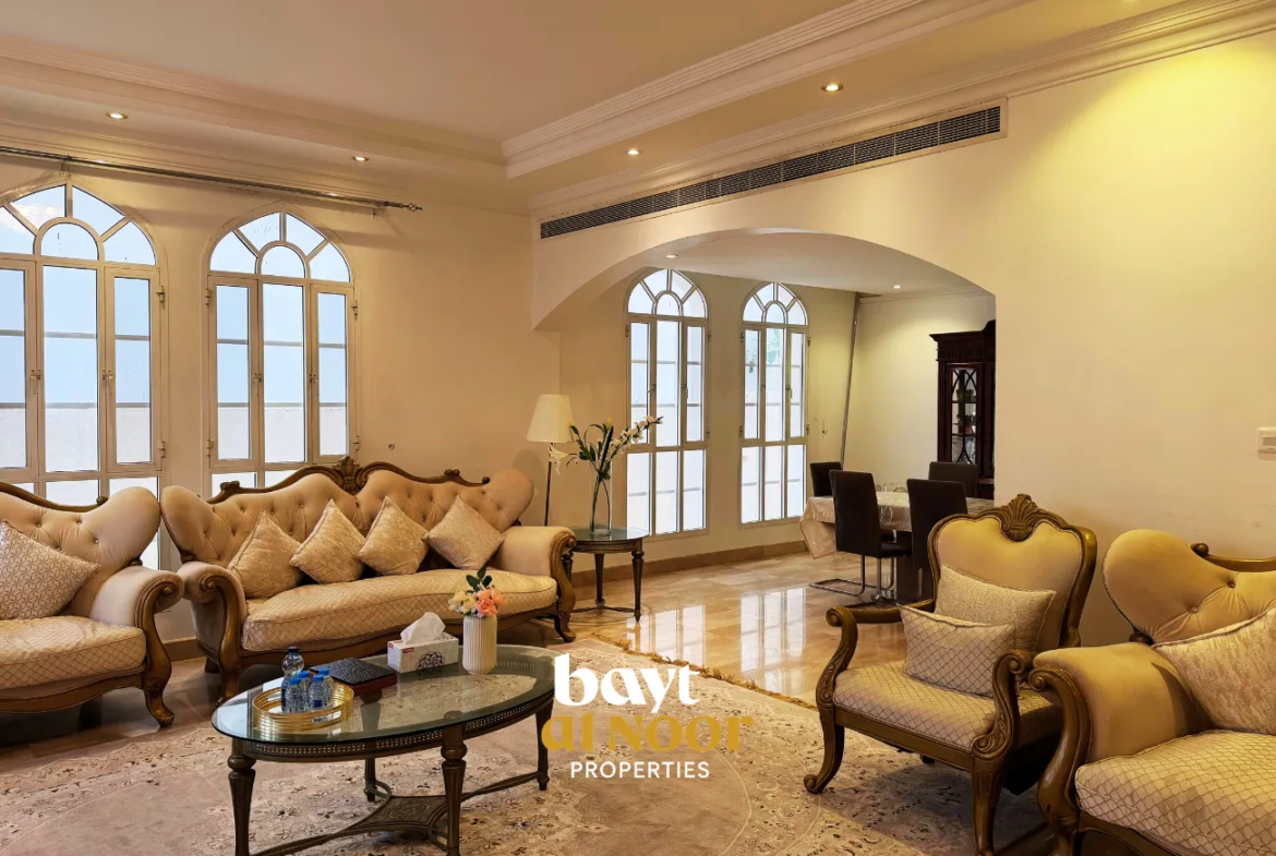 For Sale: Great Investment – 4+1 Bedroom Villa with 1st Floor Commercial Use (Beauty Salon) in Al Ghubrah South | REF HO3043