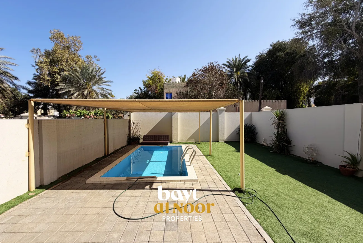 For Rent: Spacious 3-Bedroom Townhouse in Compound | Al Hail North | REF HO3044