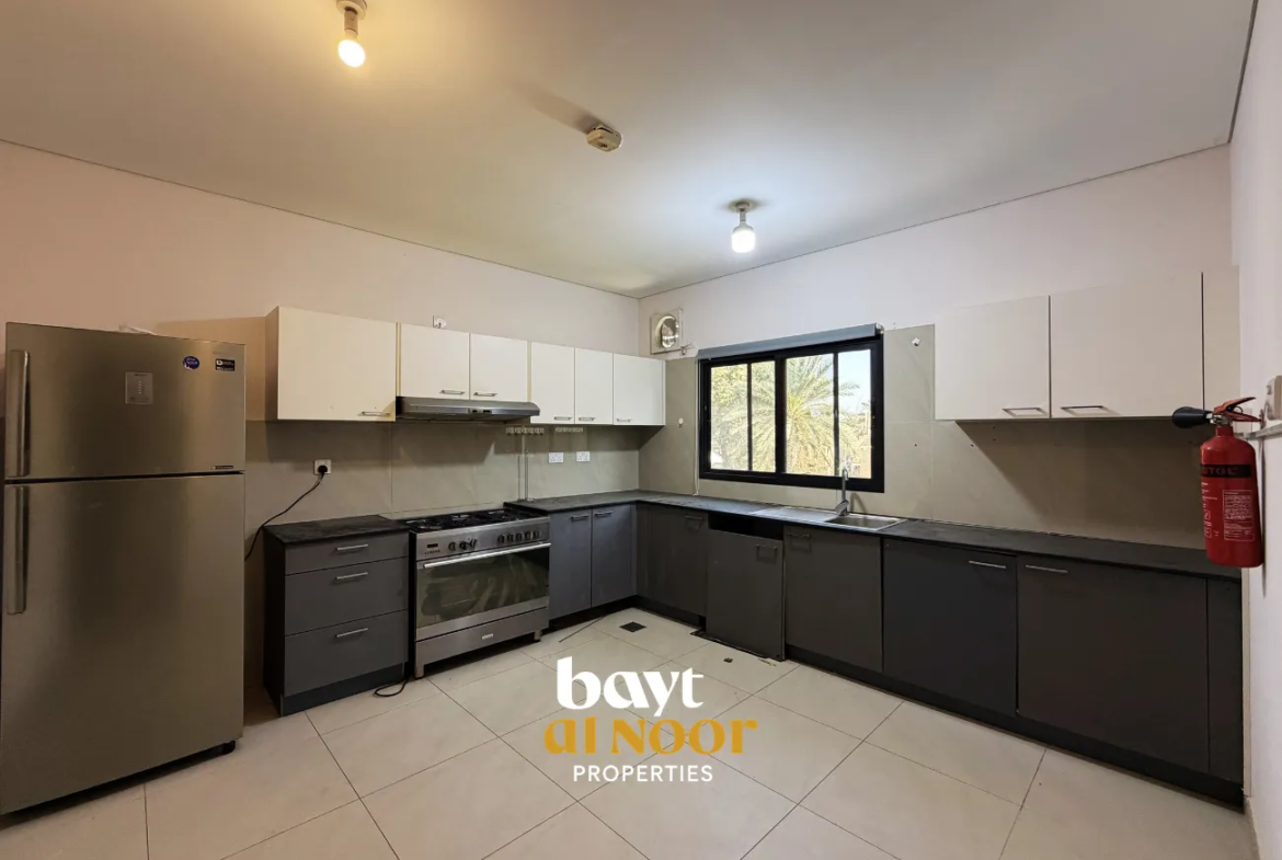 For Rent: Spacious 3-Bedroom Townhouse in Compound | Al Hail North | REF HO3044