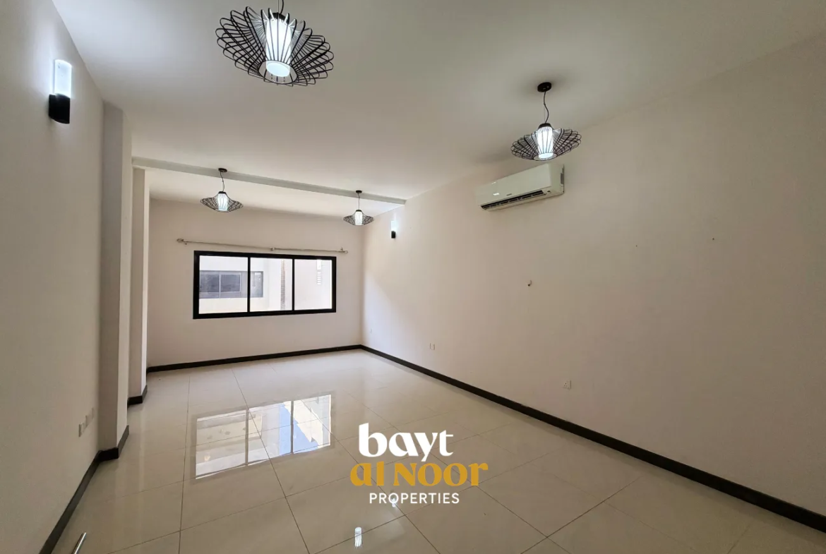 For Rent: Spacious 3-Bedroom Townhouse in Compound | Al Hail North | REF HO3044