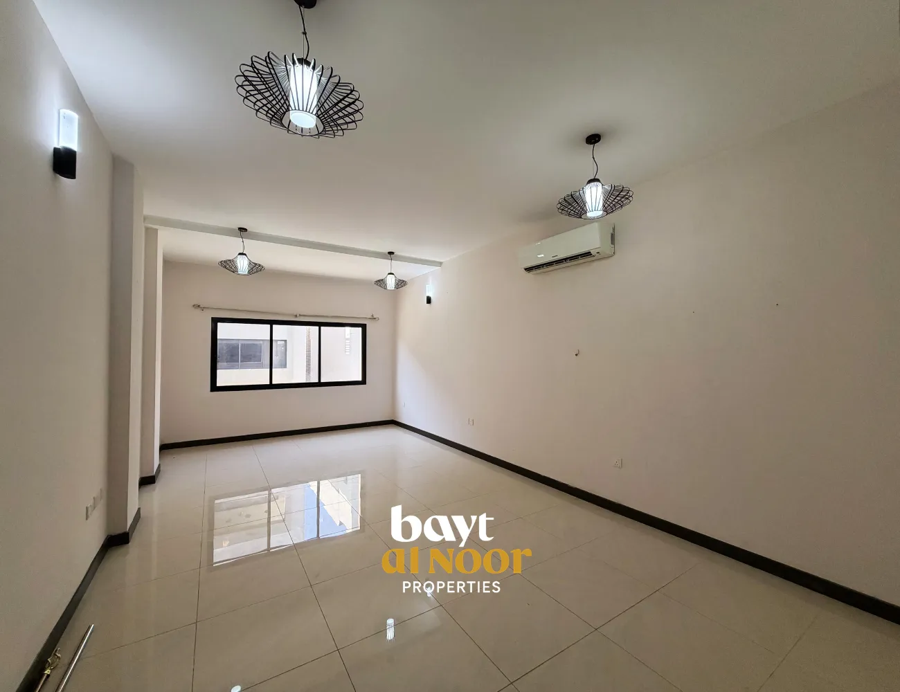 For Rent: Spacious 3-Bedroom Townhouse in Compound | Al Hail North | REF HO3044