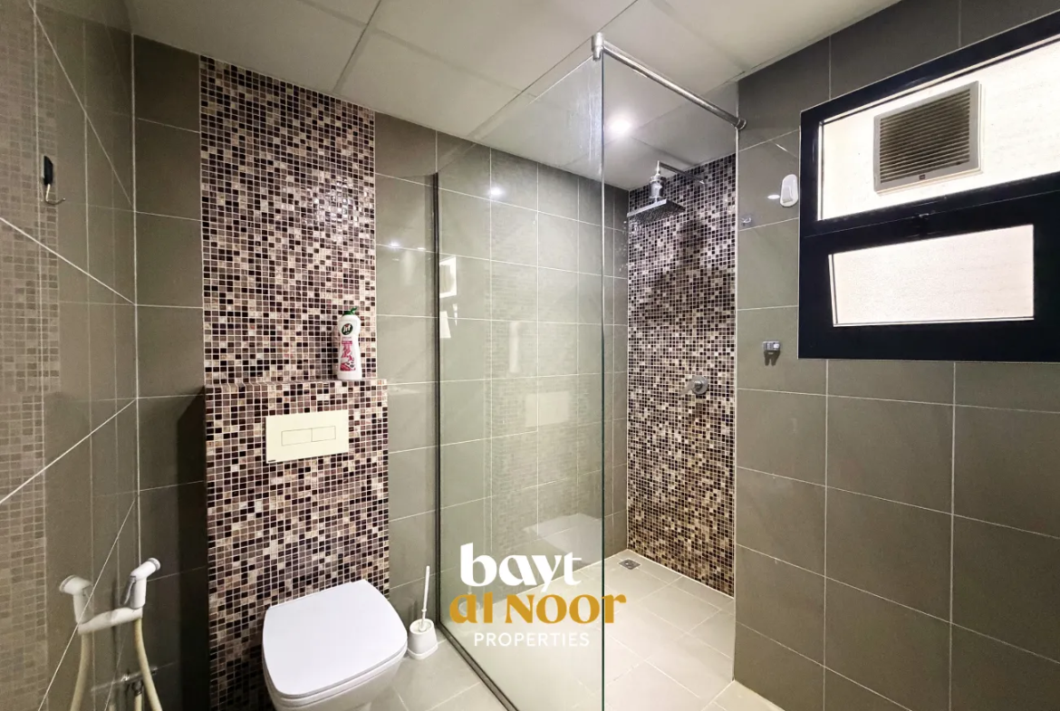 For Rent: Spacious 3-Bedroom Townhouse in Compound | Al Hail North | REF HO3044