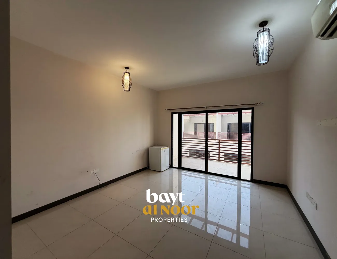 For Rent: Spacious 3-Bedroom Townhouse in Compound | Al Hail North | REF HO3044