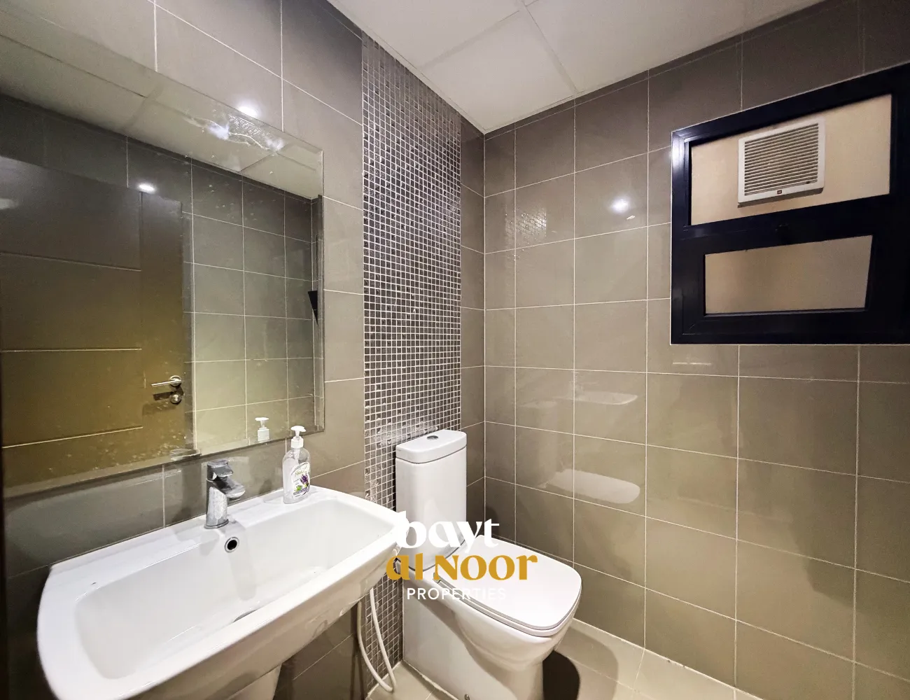 For Rent: Spacious 3-Bedroom Townhouse in Compound | Al Hail North | REF HO3044