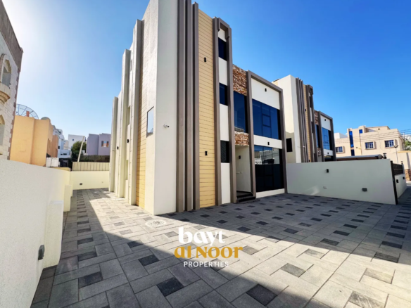 For Rent: 3+1 Bedroom Villa in Prime Location MQ (Qurum 18) | REF SS3026