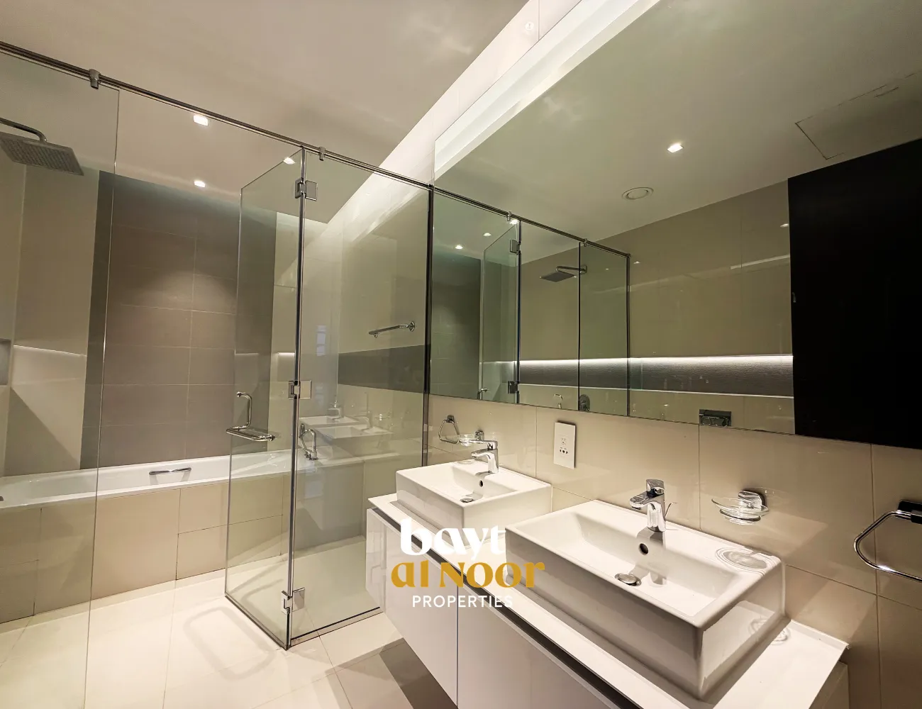 For Rent: Modern 2+1 Bedroom Flat in Al Mouj | REF KT5028