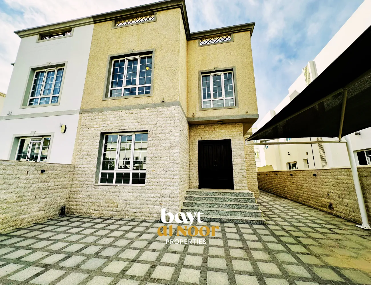 For Rent: Spacious 4+1 Bedroom Villa in Al Mawaleh North | REF SS3044