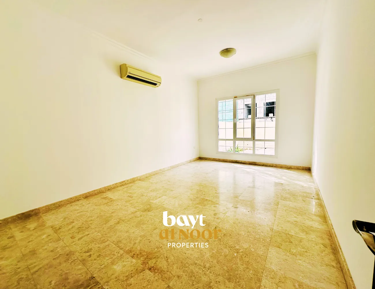 For Rent: Spacious 4+1 Bedroom Villa in Al Mawaleh North | REF SS3044
