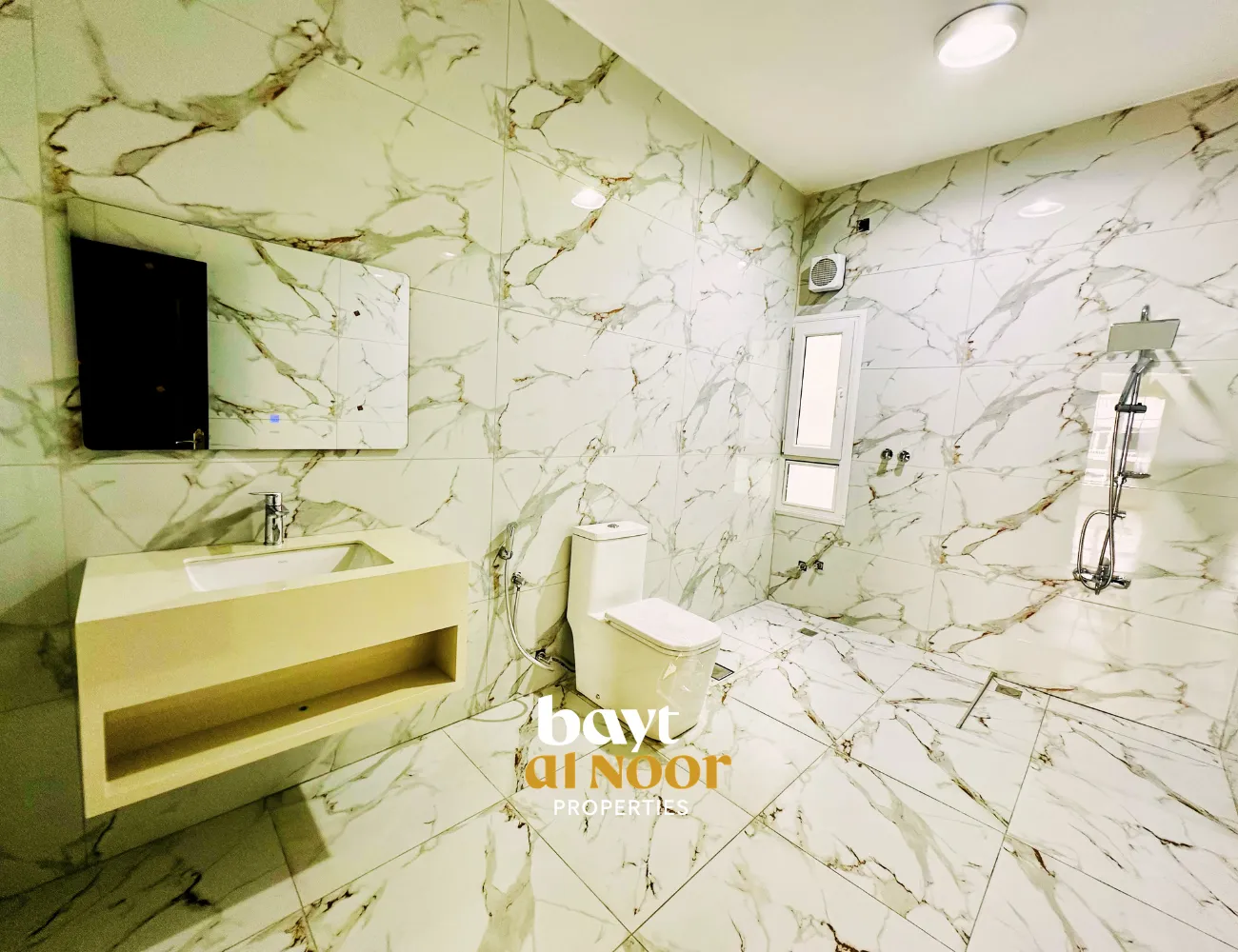 For Rent: Spacious 4+1 Bedroom Villa in Al Mawaleh North | REF SS3044