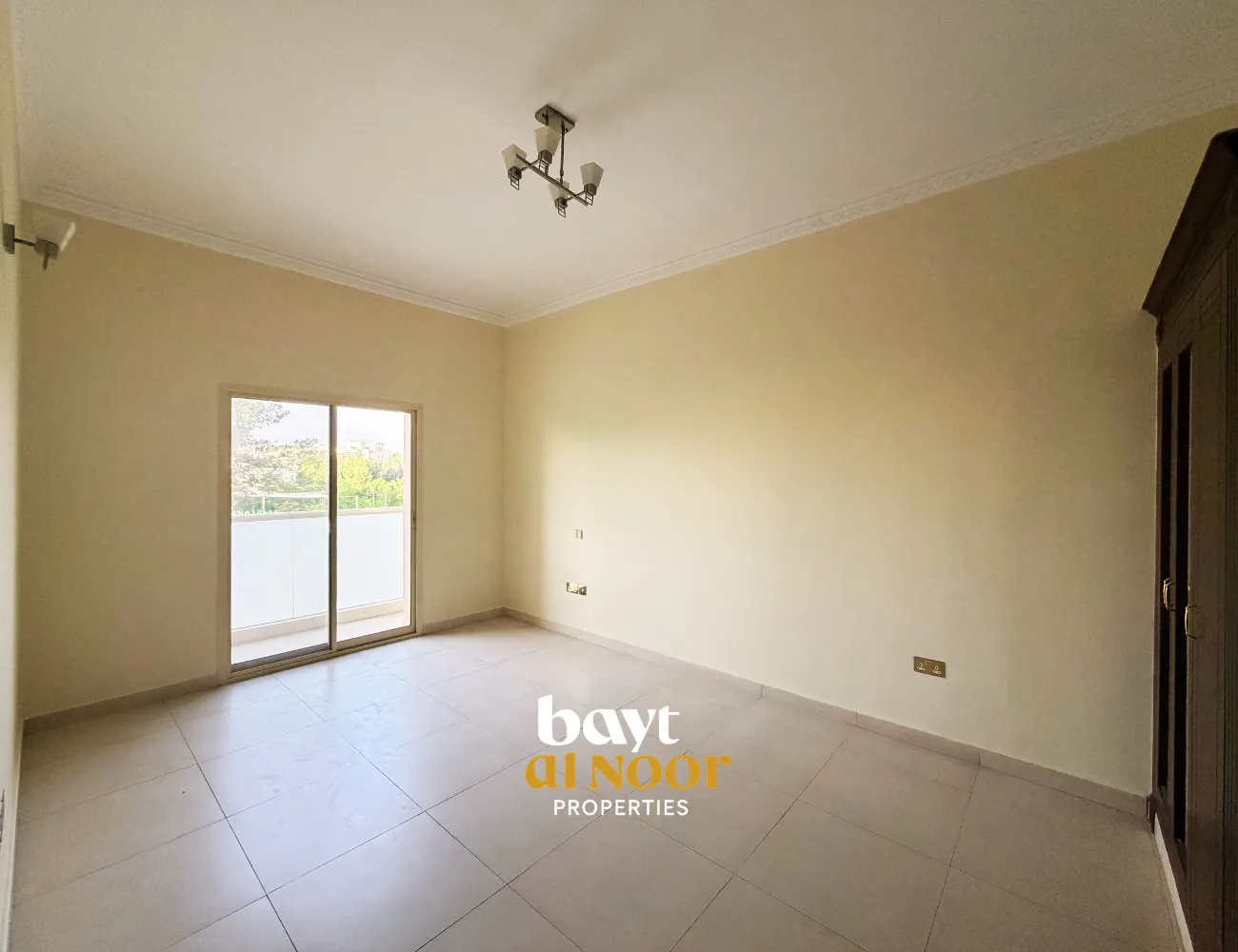 For Rent: Spacious 4 Bedroom Villa Near Kids Park in Madinat Sultan Qaboos | REF HO3060-B