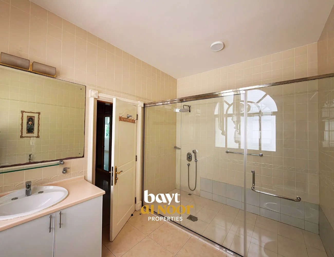 For Rent: Luxury Standalone 5+3 Bedroom Villa on Spacious Plot in Qurum | REF HO3065