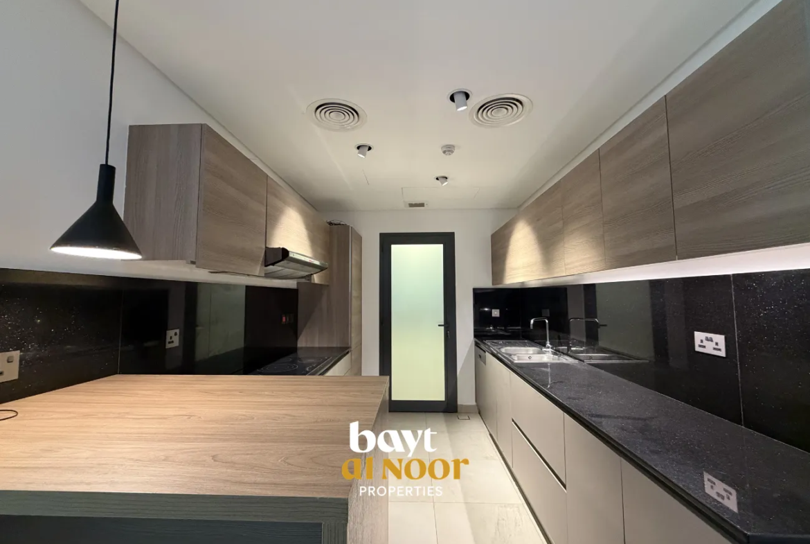 For Rent: Furnished 3-Bedroom Flat on 4th Floor with Underground Parking in Muscat Hills | REF HO3066